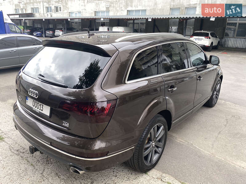 Позашляховик / Кросовер Audi Q7 2013 в Києві