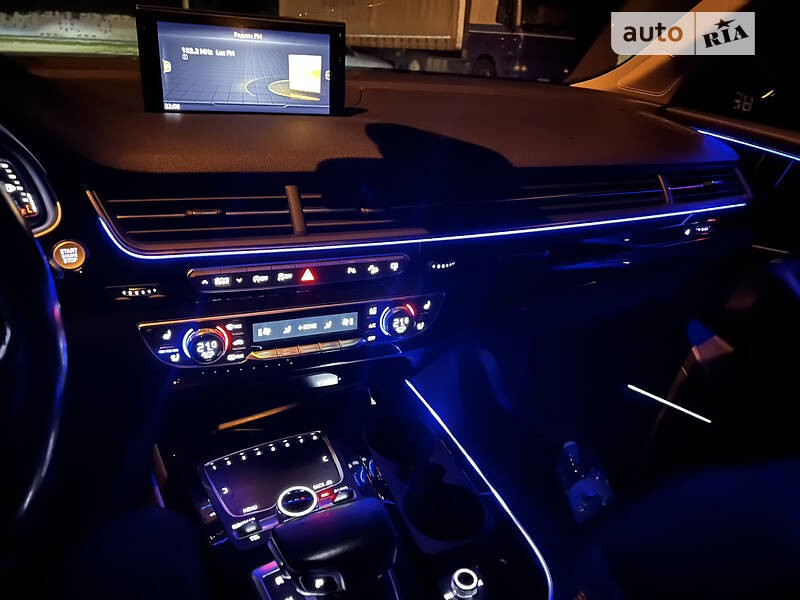 Позашляховик / Кросовер Audi Q7 2016 в Запоріжжі