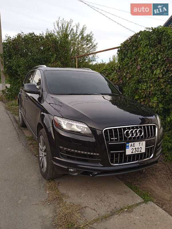 Внедорожник / Кроссовер Audi Q7 2014 в Никополе