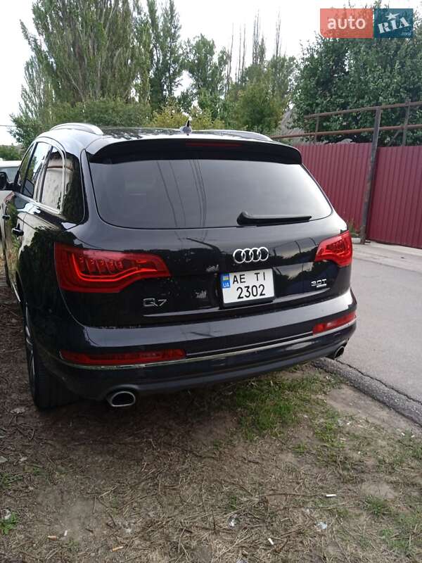Внедорожник / Кроссовер Audi Q7 2014 в Никополе