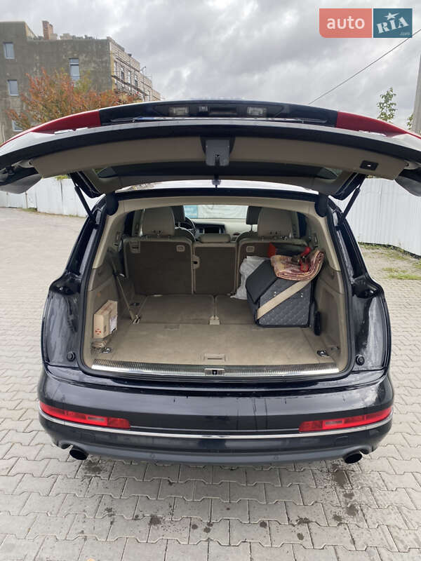 Позашляховик / Кросовер Audi Q7 2011 в Вінниці