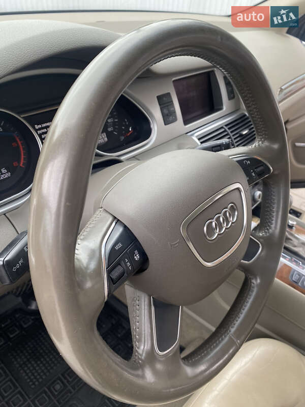 Позашляховик / Кросовер Audi Q7 2011 в Вінниці