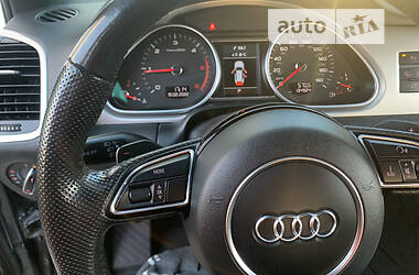 Позашляховик / Кросовер Audi Q7 2014 в Буську
