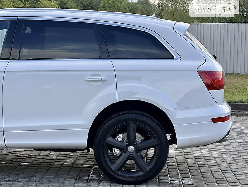 Позашляховик / Кросовер Audi Q7 2012 в Бердичеві