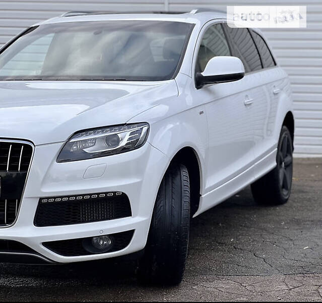 Позашляховик / Кросовер Audi Q7 2012 в Бердичеві