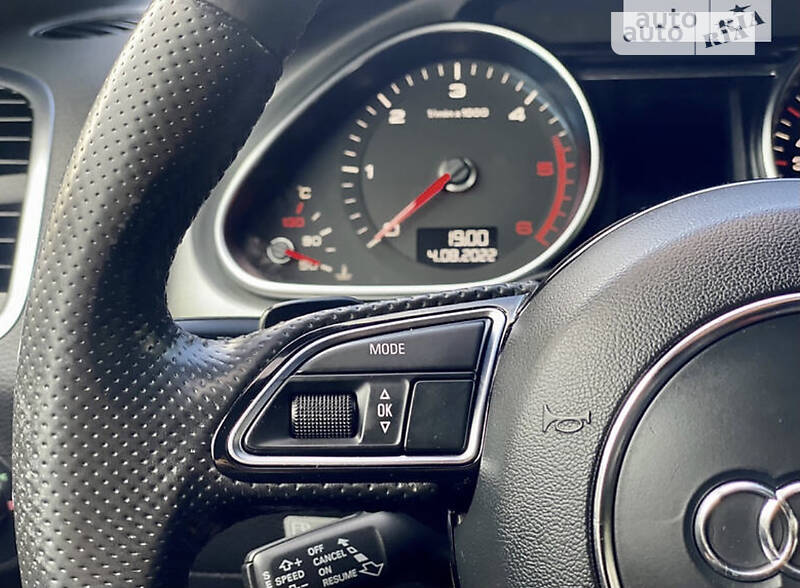 Позашляховик / Кросовер Audi Q7 2012 в Бердичеві