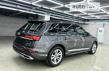 Позашляховик / Кросовер Audi Q7 2022 в Києві