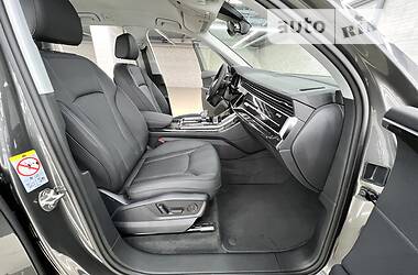 Позашляховик / Кросовер Audi Q7 2022 в Києві