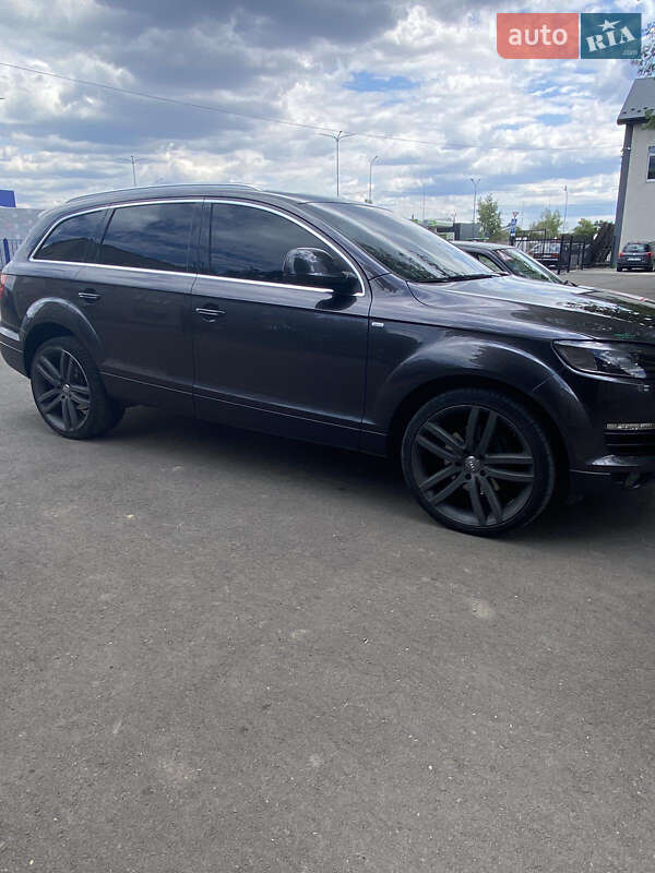 Позашляховик / Кросовер Audi Q7 2006 в Хусті