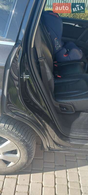 Внедорожник / Кроссовер Audi Q7 2013 в Каменец-Подольском