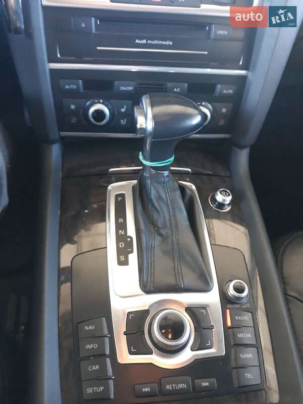 Внедорожник / Кроссовер Audi Q7 2013 в Сумах