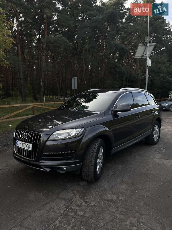 Внедорожник / Кроссовер Audi Q7 2013 в Кременчуге