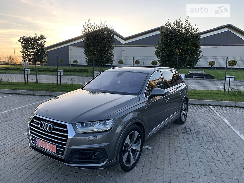 Внедорожник / Кроссовер Audi Q7 2015 в Бродах