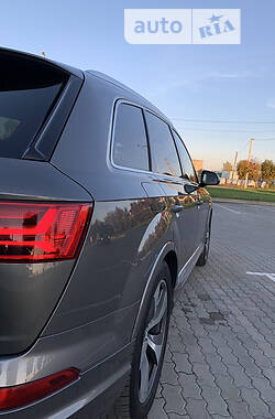 Внедорожник / Кроссовер Audi Q7 2015 в Бродах