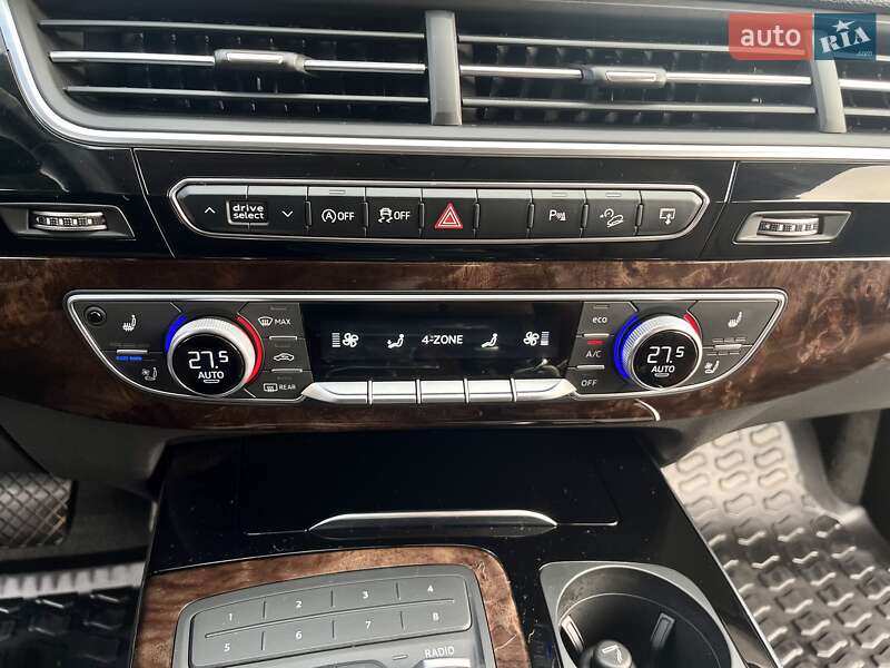 Внедорожник / Кроссовер Audi Q7 2017 в Тернополе