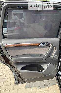 Внедорожник / Кроссовер Audi Q7 2011 в 