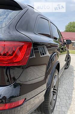 Внедорожник / Кроссовер Audi Q7 2011 в 