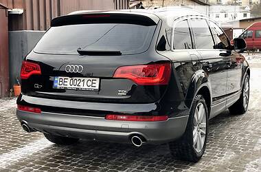 Внедорожник / Кроссовер Audi Q7 2012 в 