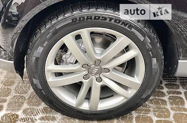 Внедорожник / Кроссовер Audi Q7 2012 в 
