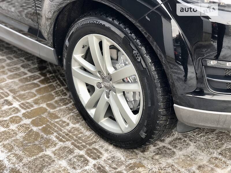 Позашляховик / Кросовер Audi Q7 2012 в Рівному