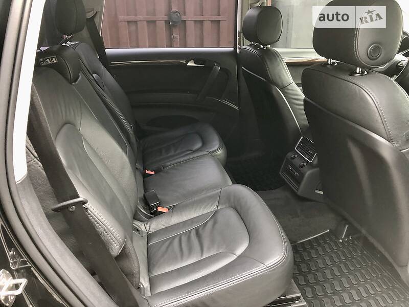 Позашляховик / Кросовер Audi Q7 2012 в Рівному
