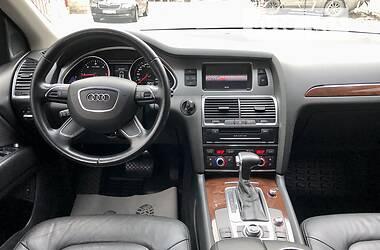Внедорожник / Кроссовер Audi Q7 2012 в 