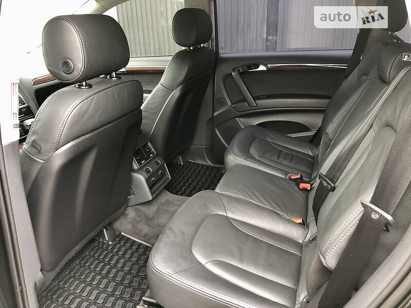 Позашляховик / Кросовер Audi Q7 2012 в Рівному