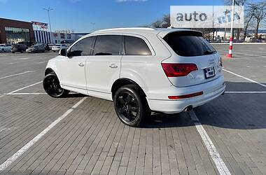 Позашляховик / Кросовер Audi Q7 2013 в Одесі