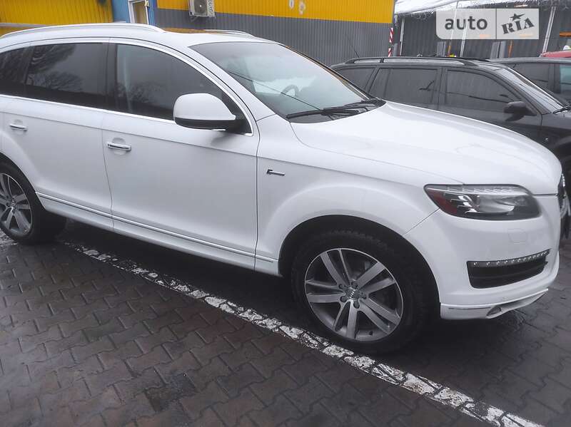 Внедорожник / Кроссовер Audi Q7 2015 в Житомире