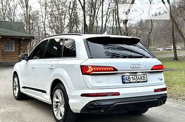 Внедорожник / Кроссовер Audi Q7 2020 в Киеве