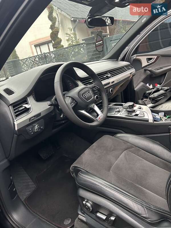 Внедорожник / Кроссовер Audi Q7 2015 в Тячеве фото 6 Внедорожник / Кроссовер Audi Q7 2015 в Тячеве