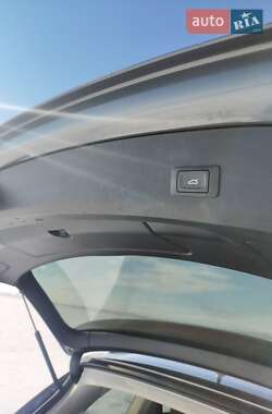 Позашляховик / Кросовер Audi Q7 2012 в 