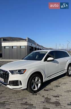 Внедорожник / Кроссовер Audi Q7 2020 в Хусте