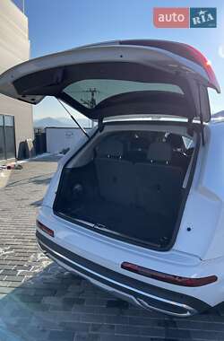 Внедорожник / Кроссовер Audi Q7 2020 в Хусте