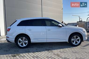 Внедорожник / Кроссовер Audi Q7 2020 в Хусте