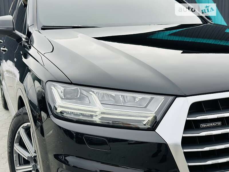 Позашляховик / Кросовер Audi Q7 2019 в Мукачевому