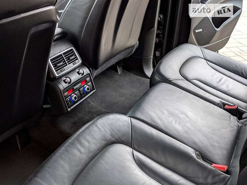 Внедорожник / Кроссовер Audi Q7 2014 в Ровно