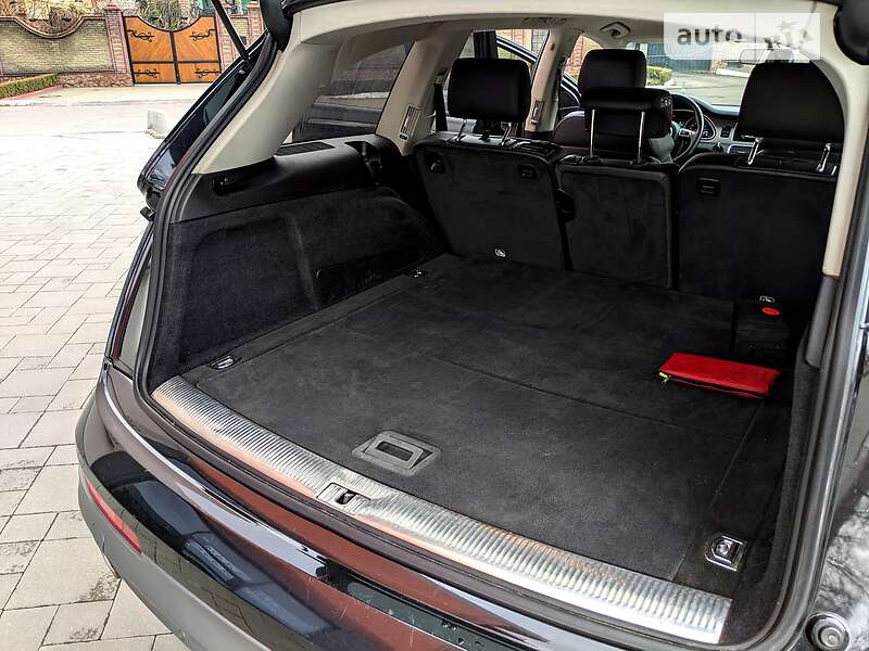 Внедорожник / Кроссовер Audi Q7 2014 в Ровно