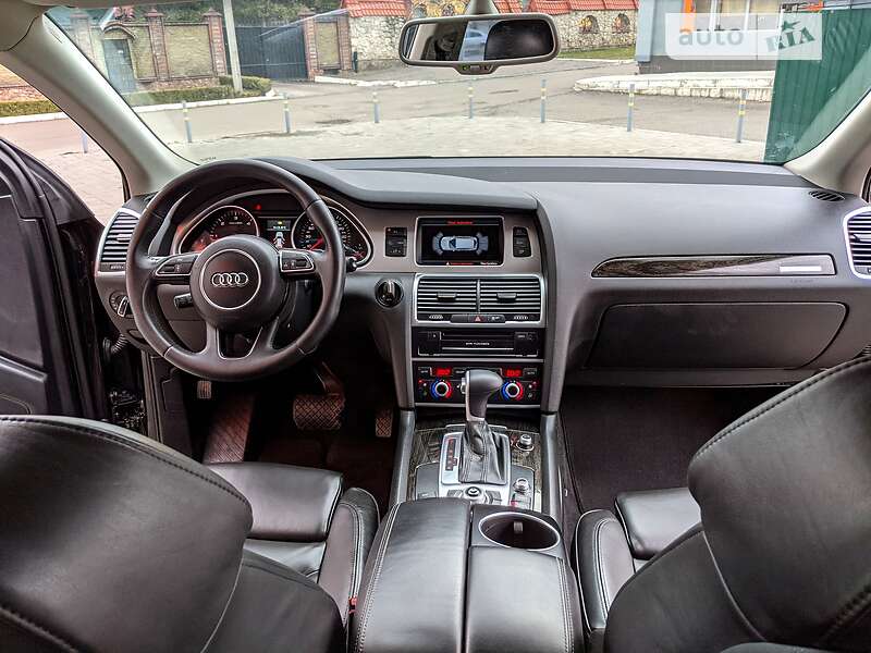 Внедорожник / Кроссовер Audi Q7 2014 в Ровно