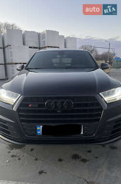 Внедорожник / Кроссовер Audi Q7 2018 в 