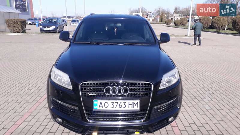 Внедорожник / Кроссовер Audi Q7 2008 в 