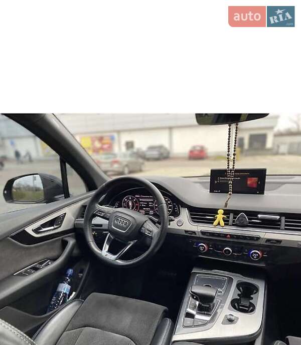 Внедорожник / Кроссовер Audi Q7 2015 в Тячеве