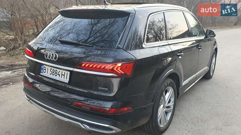 Позашляховик / Кросовер Audi Q7 2020 в Полтаві