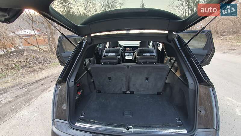 Позашляховик / Кросовер Audi Q7 2020 в Полтаві