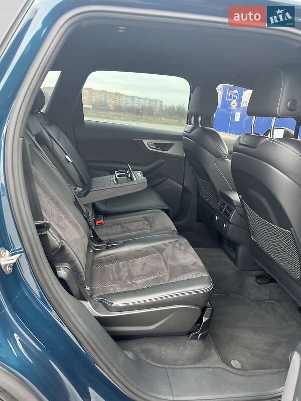 Внедорожник / Кроссовер Audi Q7 2018 в Кропивницком
