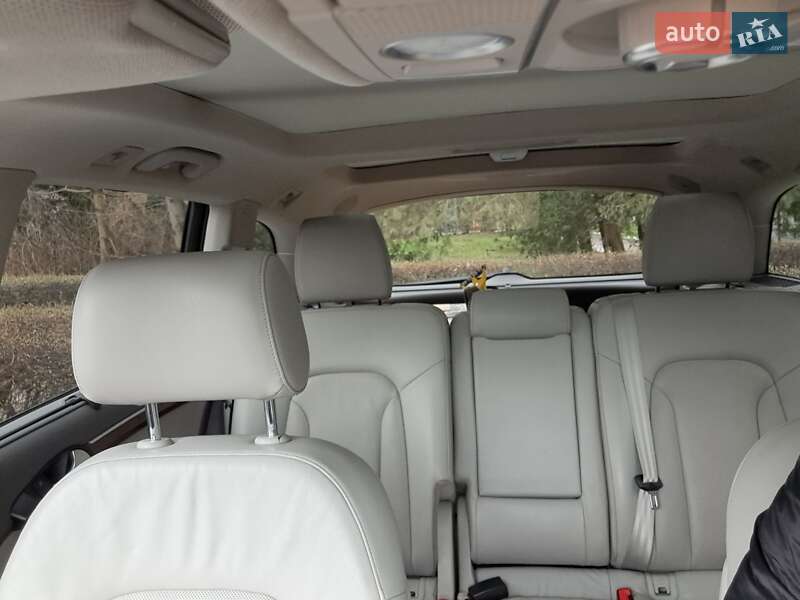 Позашляховик / Кросовер Audi Q7 2015 в Львові