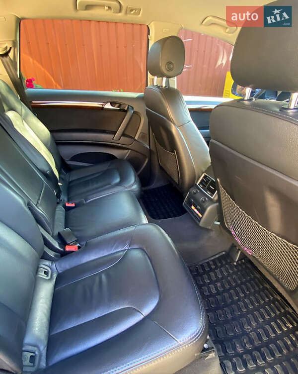 Позашляховик / Кросовер Audi Q7 2013 в Львові
