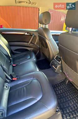 Внедорожник / Кроссовер Audi Q7 2013 в 
