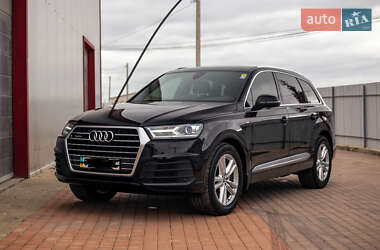 Позашляховик / Кросовер Audi Q7 2016 в 