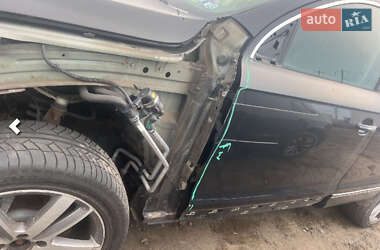 Внедорожник / Кроссовер Audi Q7 2012 в 
